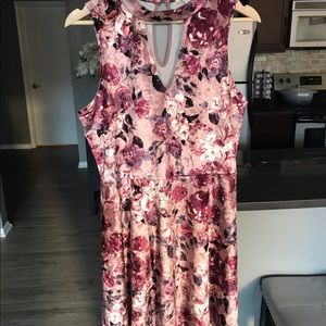 4/$25 Pink Velvet Keyhole Dress